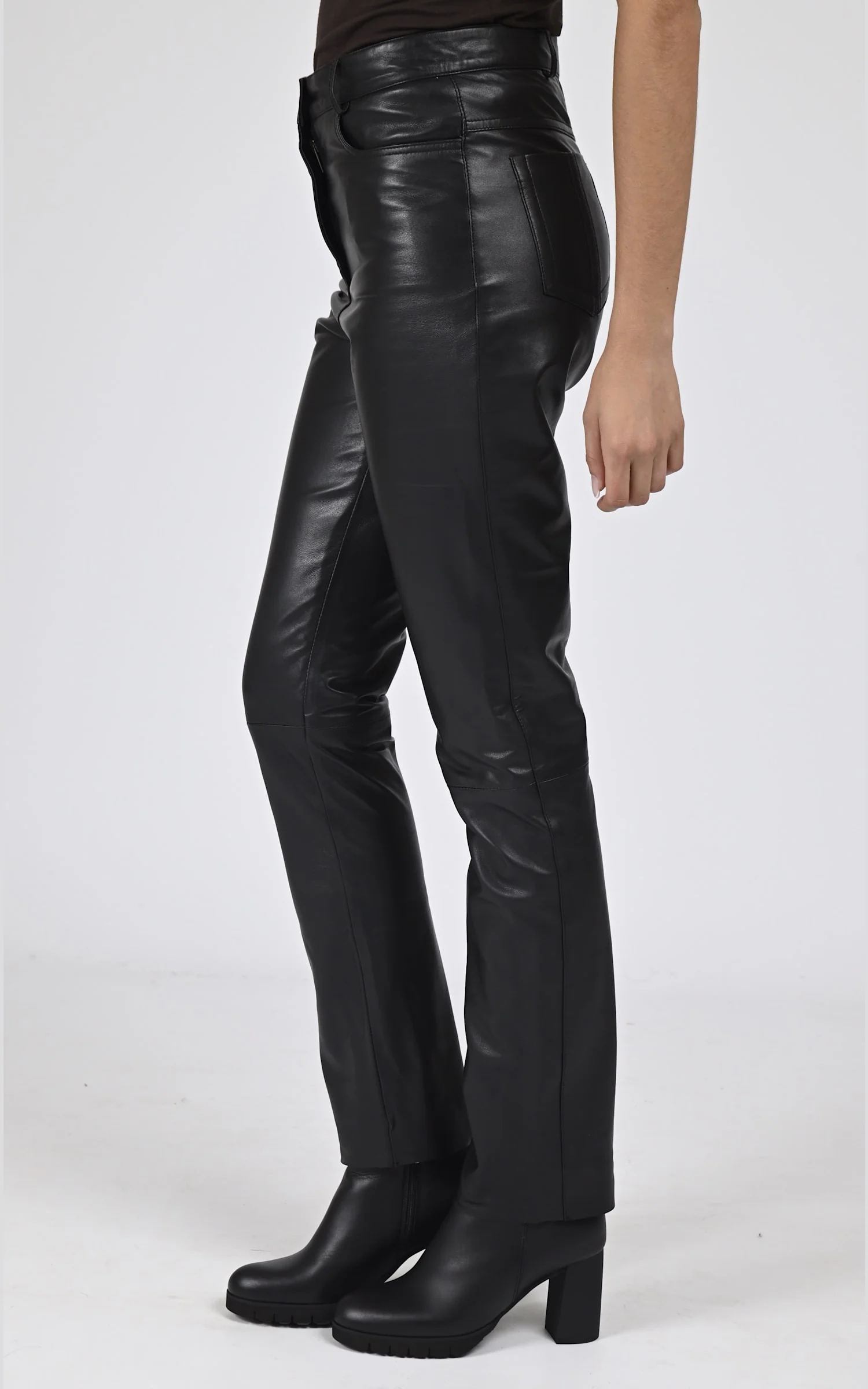 Pantalon droit Biker cuir noir – Image 3